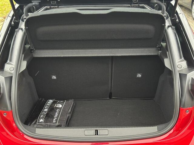 Opel CORSA 1.2 Turbo GS | Stoel-/Stuurverwarming | Apple Carlpay/Android Auto | Parkeercamera/-sensoren | Climate Control | Cruise Control | Elektrische ramen | Full LED |