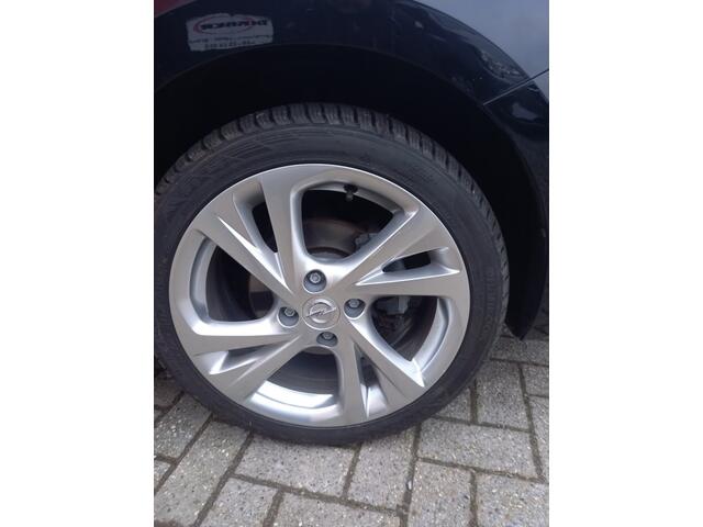 Opel CORSA 1.2 Edition
