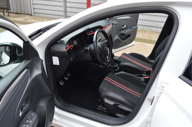 Opel CORSA 1.2 GS Line O.a: Stoelverw, Airco, DAB, Navi, Carplay, Rijklaar, Etc. All-in prijs!