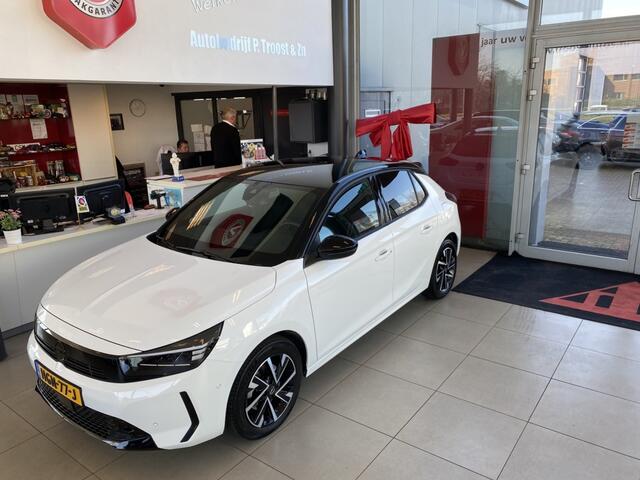 Opel CORSA 1.2 Turbo GS,Apple Carplay Android/ Auto,Keyless,Achteruitrrijcamera,Tel Lader.V&A Sensoren,Climate&Cruisecontrol,Bleutooth met Spraakbediening,Two Tone Lak,16 Inch Lmv