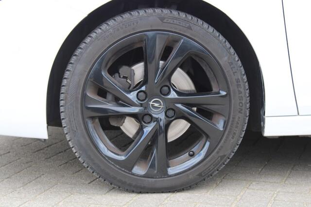 Opel CORSA 1.2i GS LINE 130pk Navi ECC LED Apple leder Camera 18LM