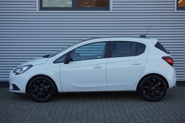 Opel CORSA 1.4 Black Edition / Zwart dak / Parkeersensoren / Navi / DAB+