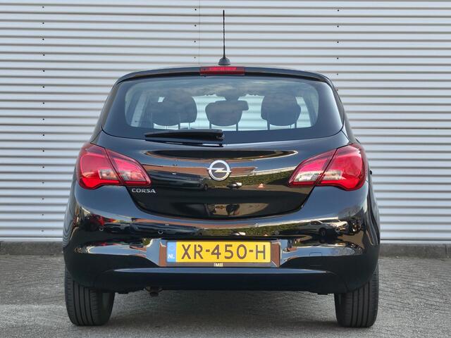 Opel CORSA 1.4 90pk Favourite+ | NAVI | DAB+ | APPLE CARPLAY / ANDROID AUTO | PARKEERSENSOREN | ISOFIX |