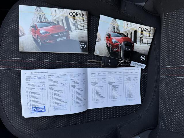 Opel CORSA 1.0 Turbo Online Edition / Achteruitrijcamera / Airco / Cruise control / Apple Carplay/Android Auto / Navigatie