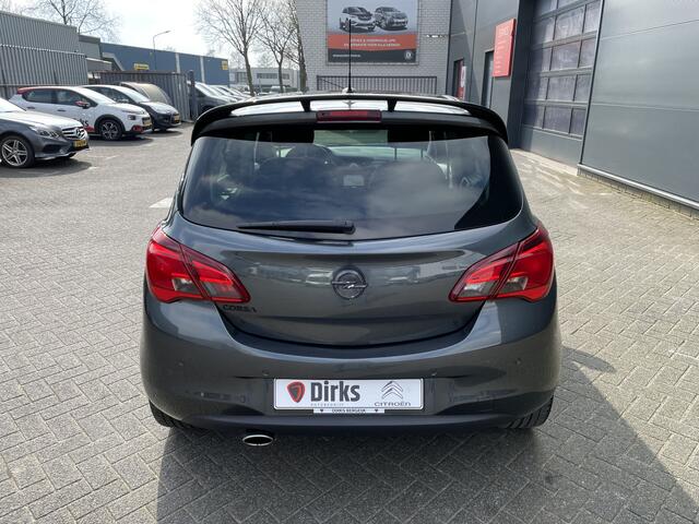 Opel CORSA 90pk Black Edition (Navigatie - Airco - Parkeersensoren - Apple Carplay - Cruise Controle - 18")