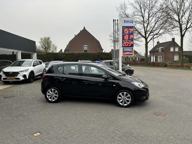 Opel CORSA 1.4 Favourite