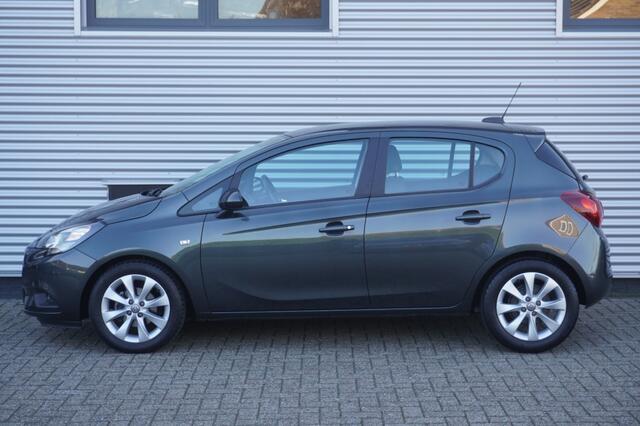 Opel CORSA 1.4 Favourite / 1e eig./ Parkeersensoren / Navi / Airco / DAB+