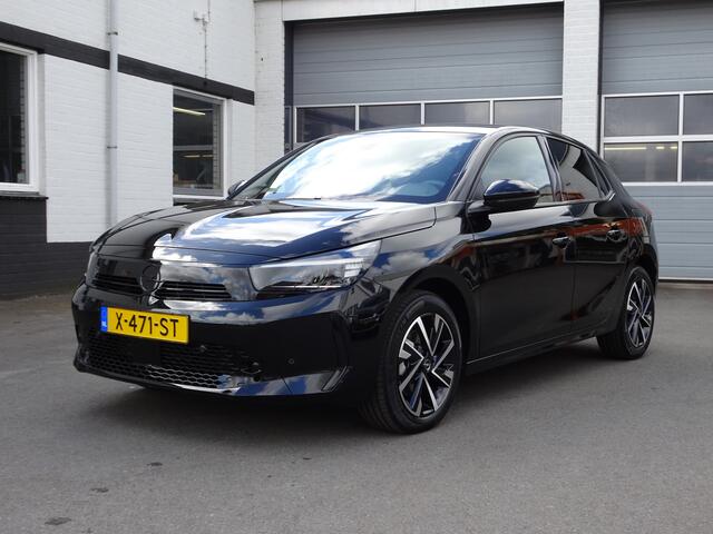 Opel CORSA 1.2 Turbo GS Automatische airco, navigatie, cruise controle, licht metalen velgen, parkeersensoren voor en achter, enz.