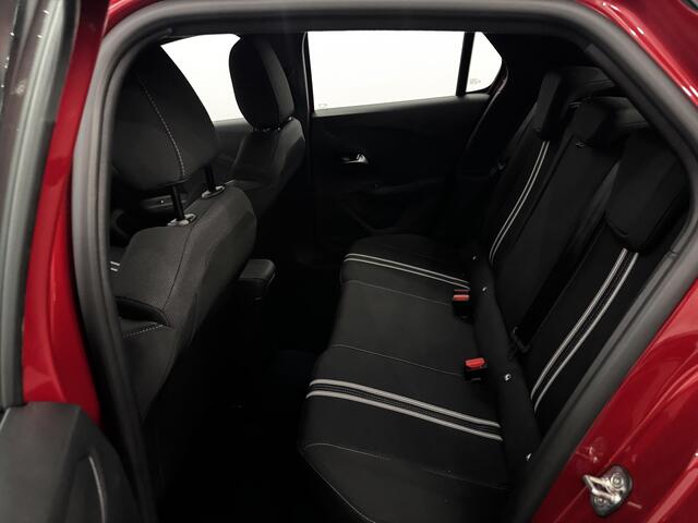 Opel CORSA 1.2 GS Line Half leder, Camera, Apple carplay, Virtual desk, Winterpakket, Cruise control, 2 jaar garantie