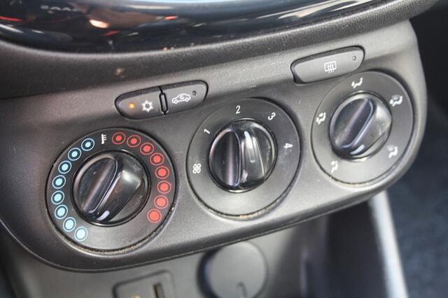 Opel CORSA NAP / Airco / Camera / Dodehoekherk.