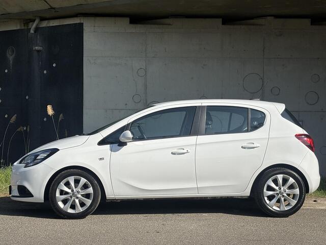 Opel CORSA Favourite 1.4 90pk | TREKHAAK | APPLE CARPLAY / ANDROID AUTO | PARKEERSENSOREN | ISOFIX | NAVI PRO |