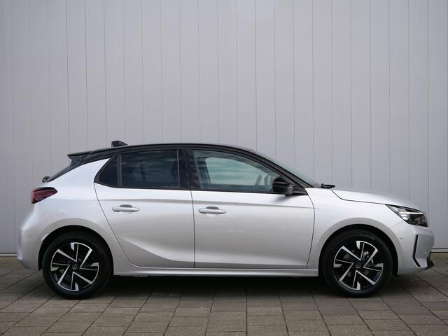 Opel CORSA 1.2 75pk GS-Line Navigatie / Camera / LED-koplampen / Winterpakket