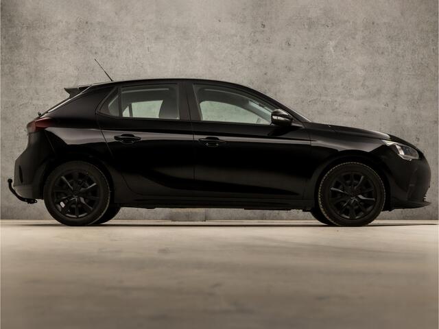 Opel CORSA 1.2 Black Edition Sport (APPLE CARPLAY, CRUISE, LANE ASSIST, SPORTSTOELEN, TREKHAAK, NIEUWE APK, NIEUWSTAAT)