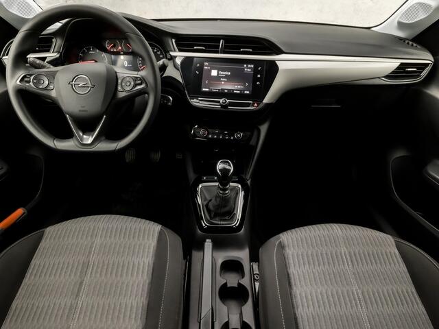 Opel CORSA 1.2 Black Edition Sport (APPLE CARPLAY, CRUISE, LANE ASSIST, SPORTSTOELEN, TREKHAAK, NIEUWE APK, NIEUWSTAAT)