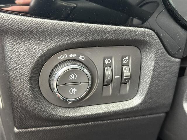 Opel CORSA BWJ 2020 1.2 101 PK Elegance APPLE CARPLAY / ANDROID AUTO / NAVI / CLIMA / CRUISE / PANORAMADAK / STOELVERW. / STUURVERW. / HALF LEDER / CAMERA / DODE HOEK / LMV / PDC