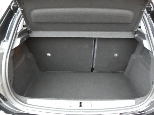 Opel CORSA 1.2 Edition/ lage km/ zeer mooi!