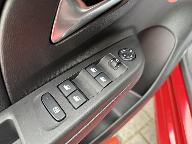 Opel CORSA BWJ 2020 1.2 101 PK GS Line APPLE CARPLAY / ANDROID AUTO / NAVI / CLIMA / CRUISE / STOELVERW. / STUURVERW. / DAB / PANORAMADAK / LMV