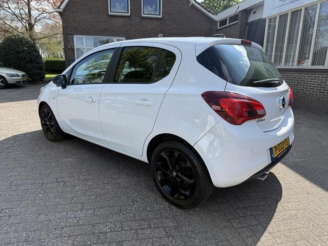 Opel CORSA 1.4 Innovation Black Edition