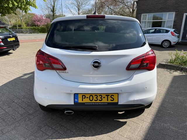Opel CORSA 1.4 Innovation Black Edition