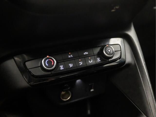 Opel CORSA 1.2 Sport (APPLE CARPLAY, GROOT NAVI, CAMERA, PARKEERSENSOREN, SPORTSTOELEN, LANE ASSIST, CRUISE, NIEUWSTAAT)