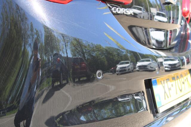 Opel CORSA 1.4 Favourite