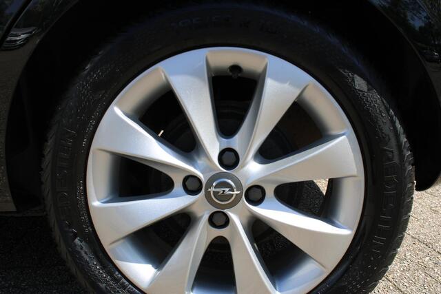 Opel CORSA 1.4 Favourite