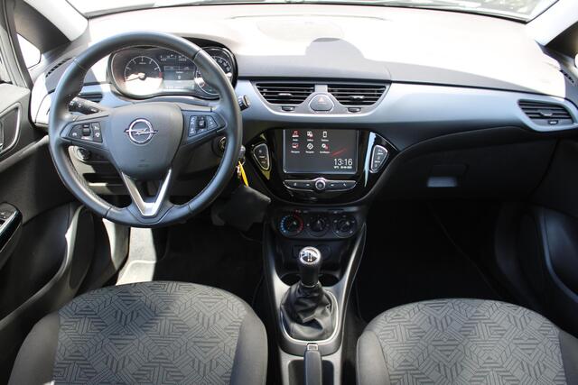 Opel CORSA 1.4 Favourite