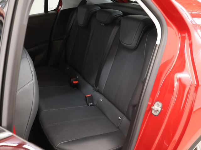 Opel CORSA 1.2 Elegance | Cruise Control | Stuurwielverwarming | Climate Control | Navigatie via Carplay |