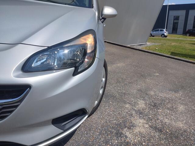 Opel CORSA 1.2 5 deurs