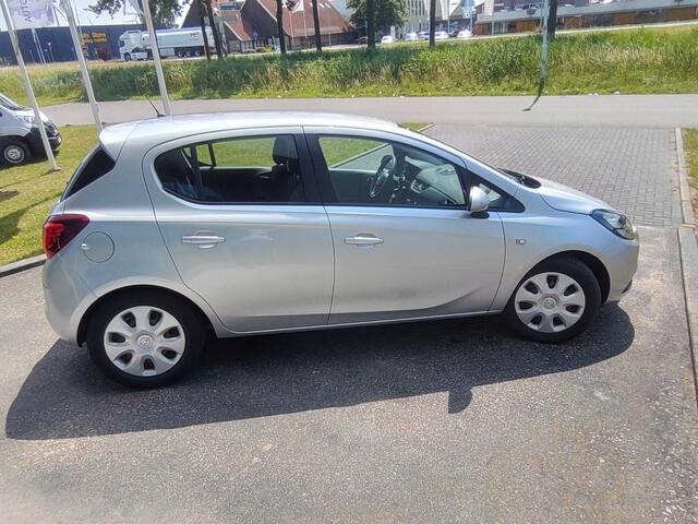 Opel CORSA 1.2 5 deurs