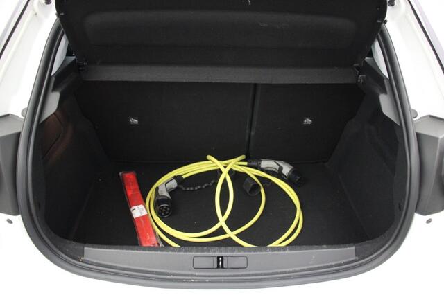 Opel CORSA Edition 50 kWh 3 Fase - Carplay, Cruise, Clima