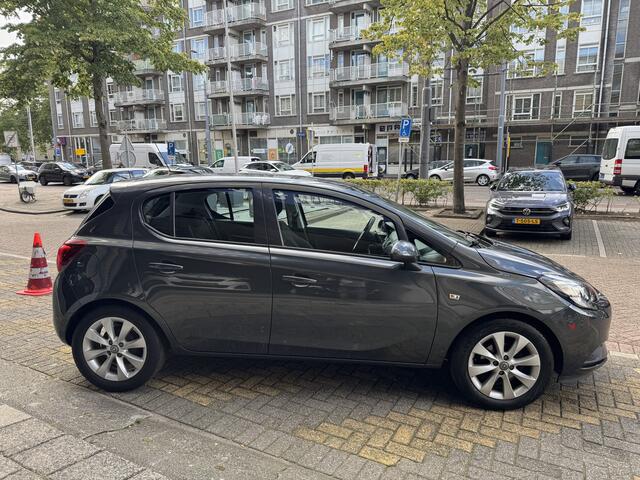 Opel CORSA 1.4 Favourite 88679KM! NAP | 1e Eigenaar | Navigatie | Apple Carplay | Cruise Control | Parkeersensoren | Lichtmetalen Velgen | Dealeronderhouden |