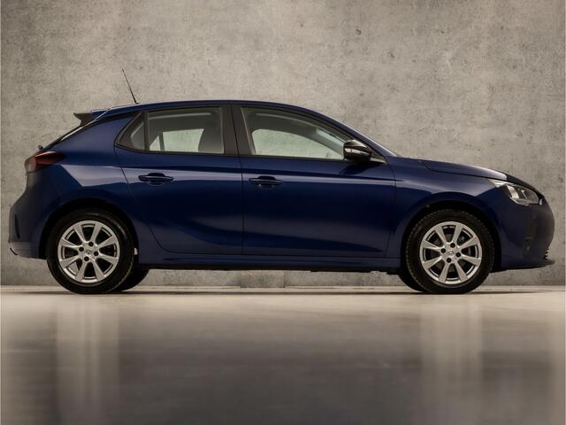 Opel CORSA 1.2 Sport (APPLE CARPLAY, GROOT NAVI, LM VELGEN, SPORTSTOELEN, CRUISE, LANE ASSIST, PARKEERSENSOREN, DAB+, NIEUWSTAAT)