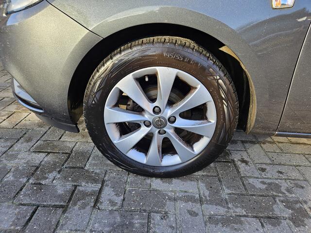 Opel CORSA 1.4 Favourite