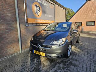 opel-corsa-1.4-favourite