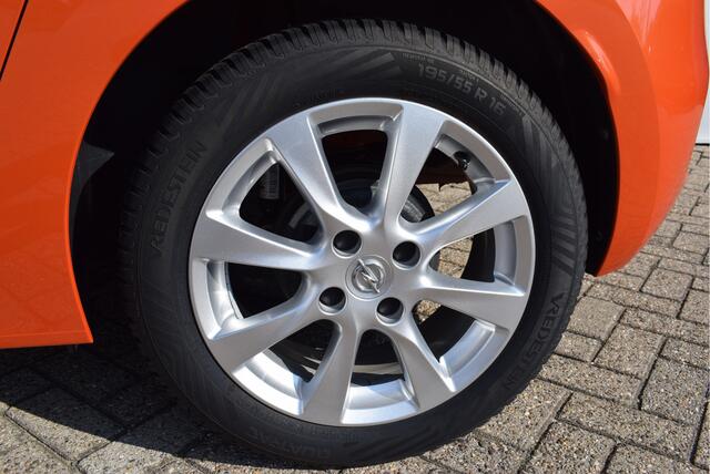 Opel CORSA 1.2 Edition | Parkeersensoren | NL-Auto | Apple Carplay/Android Auto