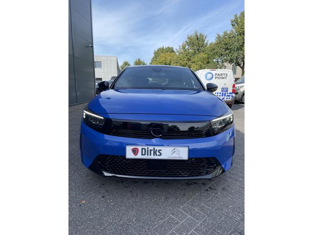 Opel CORSA 130pk GS (Panoramadak - Camera - Keyless Entry - Stoel-/-stuurverwarming - Parkeersensoren V+A - LED - Automatische Airco - Navigatie - Apple Carplay)