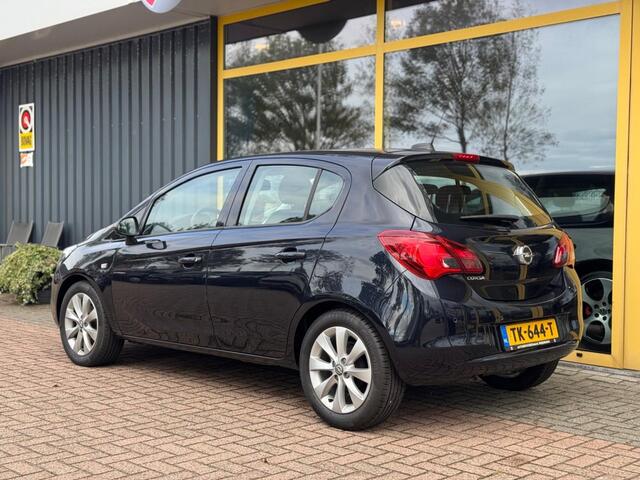 Opel CORSA 1.4 Favourite