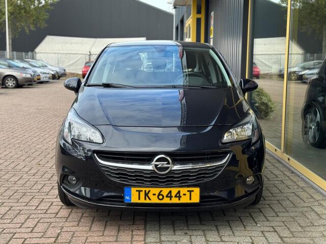 Opel CORSA 1.4 Favourite