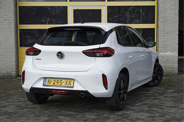 Opel CORSA 1.2 5drs GS Line BJ2022 Lmv 16" | Led V+A | Pdc | Navi | App-Connect | Virtual cockpit | Airco | Cruise control | Sportstoelen | Zwarte hemel | Getint glas