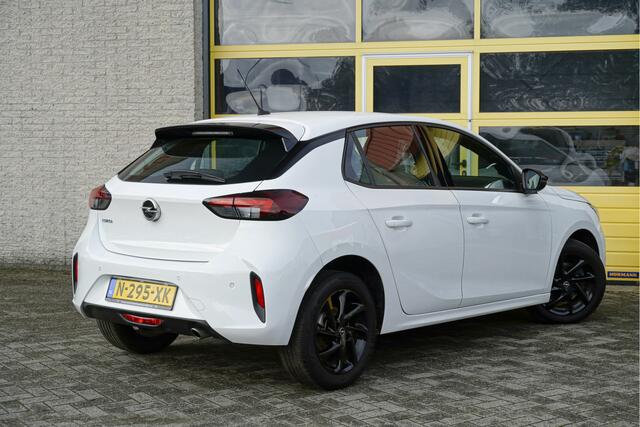 Opel CORSA 1.2 5drs GS Line BJ2022 Lmv 16" | Led V+A | Pdc | Navi | App-Connect | Virtual cockpit | Airco | Cruise control | Sportstoelen | Zwarte hemel | Getint glas