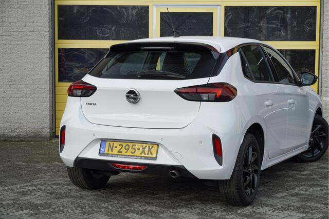Opel CORSA 1.2 5drs GS Line BJ2022 Lmv 16" | Led V+A | Pdc | Navi | App-Connect | Virtual cockpit | Airco | Cruise control | Sportstoelen | Zwarte hemel | Getint glas