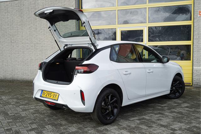 Opel CORSA 1.2 5drs GS Line BJ2022 Lmv 16" | Led V+A | Pdc | Navi | App-Connect | Virtual cockpit | Airco | Cruise control | Sportstoelen | Zwarte hemel | Getint glas