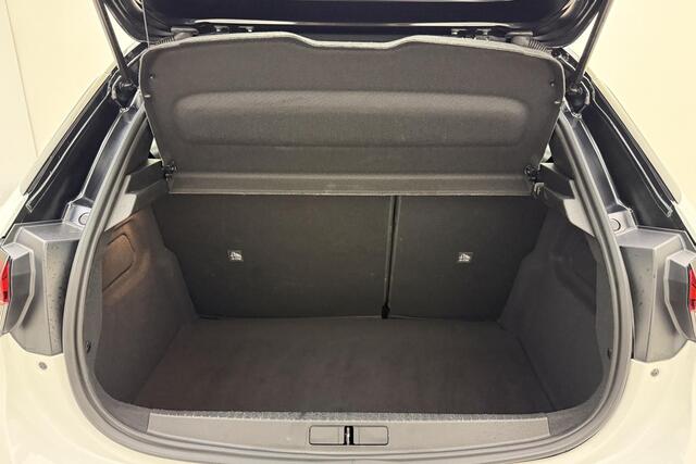 Opel CORSA 1.2 Turbo GS | Airconditioning | Cruise control | Camera | Apple Carplay/Android Auto | Elektrisch Pakket | Parkpilot | LM-Velgen |