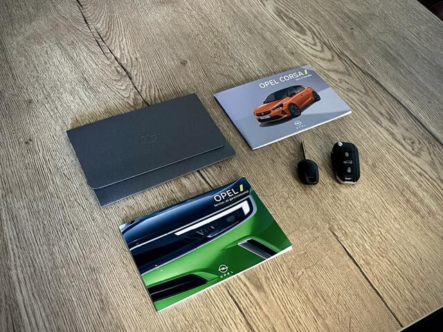 Opel CORSA 1.2 Turbo 100PK Camera Carplay Stoelverwarming Facelift