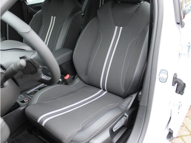 Opel CORSA Hybrid 110 GS | Automaat | Camera / Stoelverw. / Apple Carplay