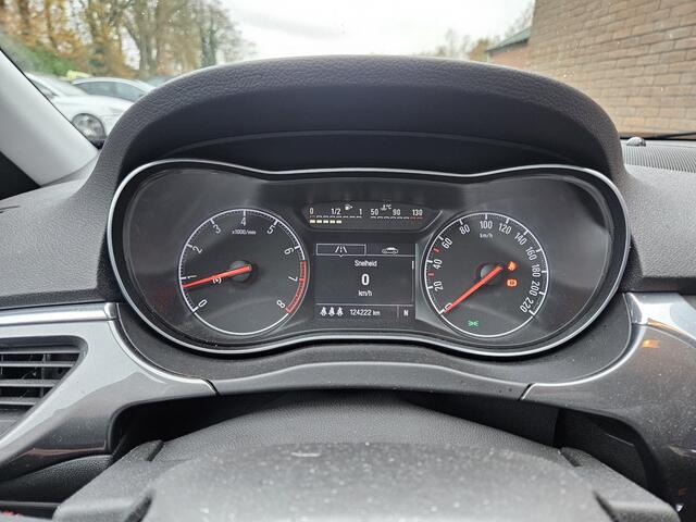 Opel CORSA 1.4 Innovation