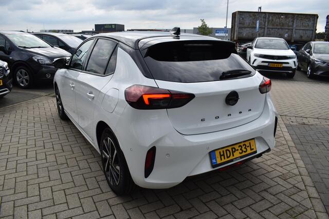 Opel CORSA 1.2 GS NAVI / ECC / LMV