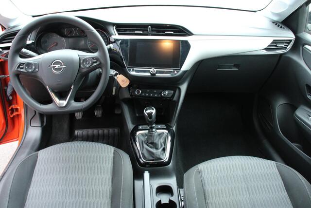 Opel CORSA 1.2 Edition, 100PK, TREKHAAK, AIRCO, PDC