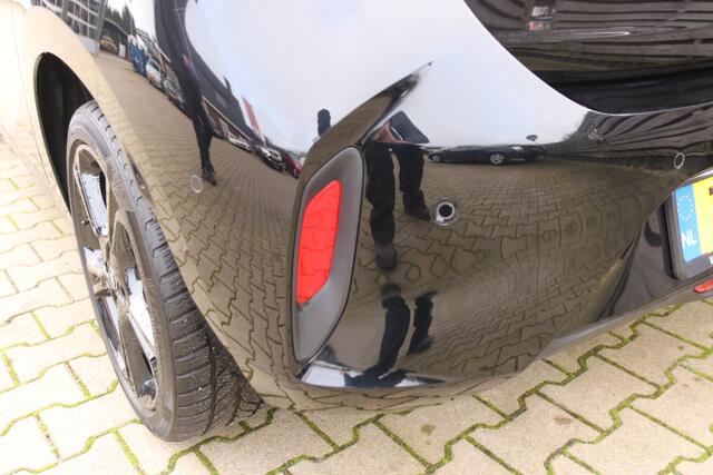 Opel CORSA 1.2 100PK Level 4 / Navi / Stoelverwarming / Carplay / All Season